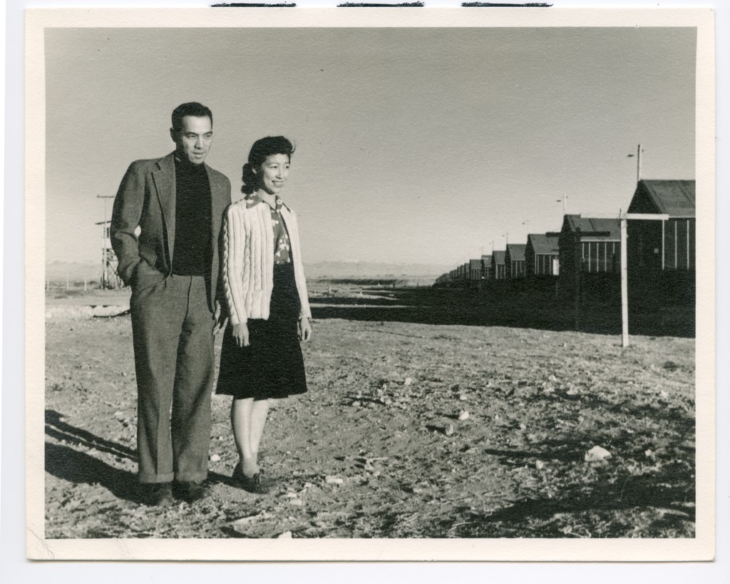 収容者のカップル　（1943年、ワイオミング州コディー）