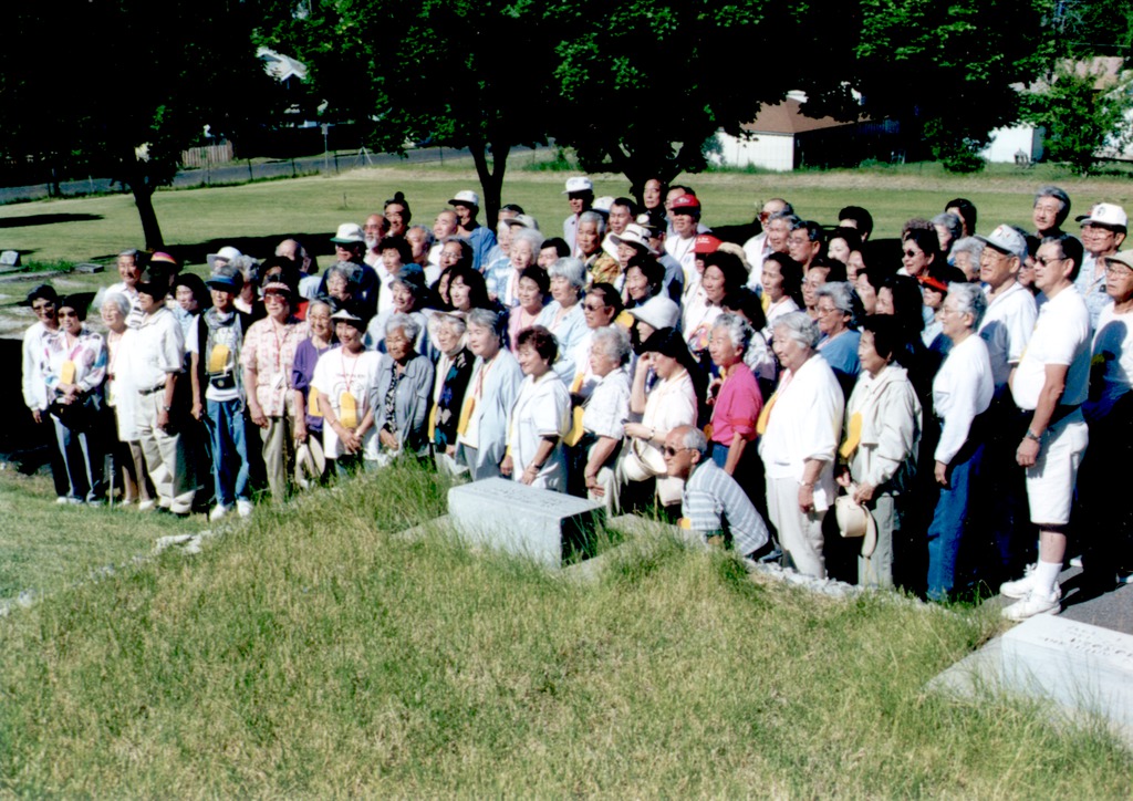 ツールレイク収容所跡への訪問　（1998年、カリフォルニア州ツールレイク）