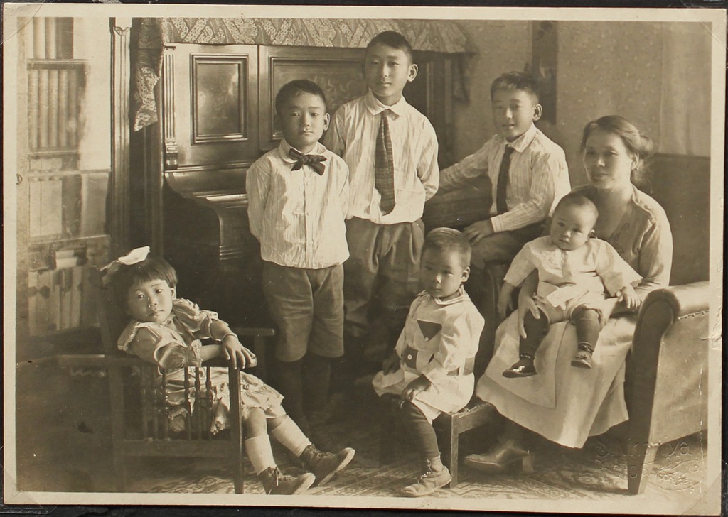 日系家族　（1924年、オレゴン州フッドリバー）