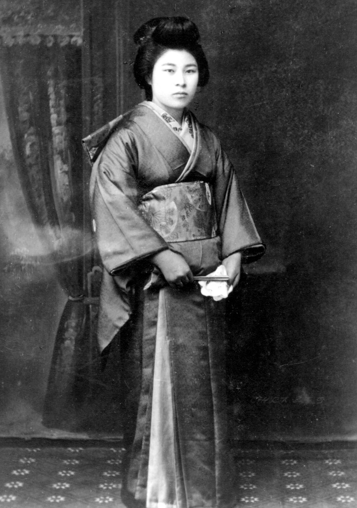 一世の女性　 (1913年, 広島、呉市）