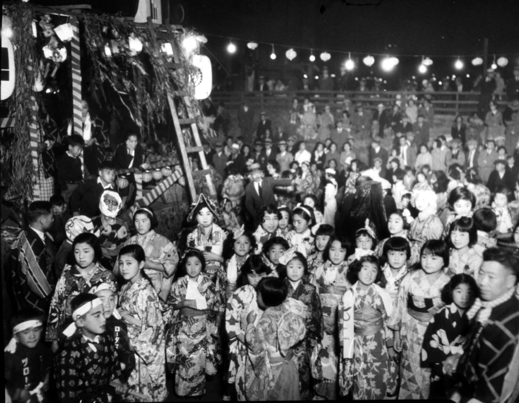 日本街の盆踊り　（1936年、ワシントン州シアトル）